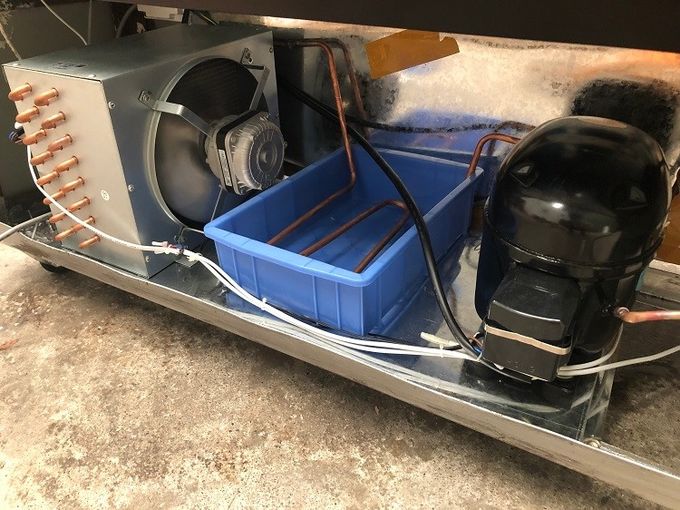 L'automobile dégivrent la température ambiante des casseroles -22℃~ -18℃ du congélateur 7 d'étalage de crème glacée 2